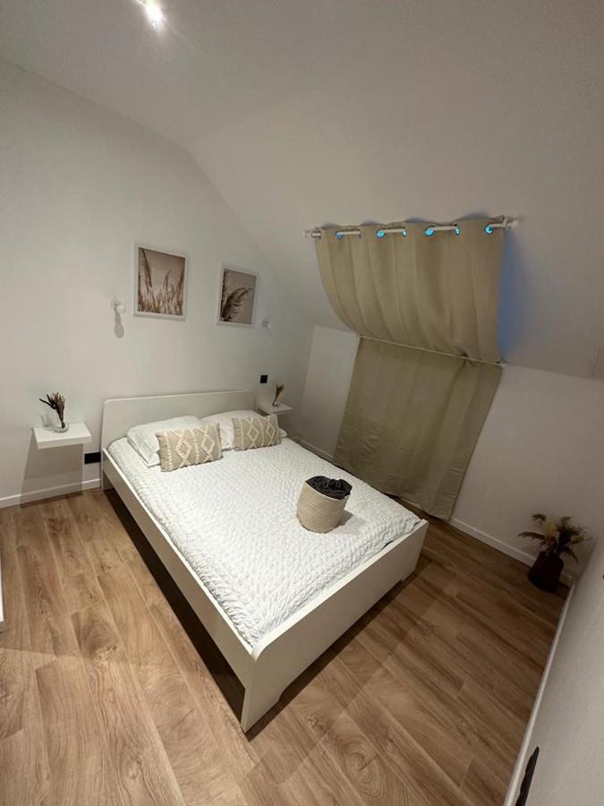 Chambres Dans Maison Neuve Au Style Chic Et Boheme Villeneuve-sous-Dammartin Phòng bức ảnh